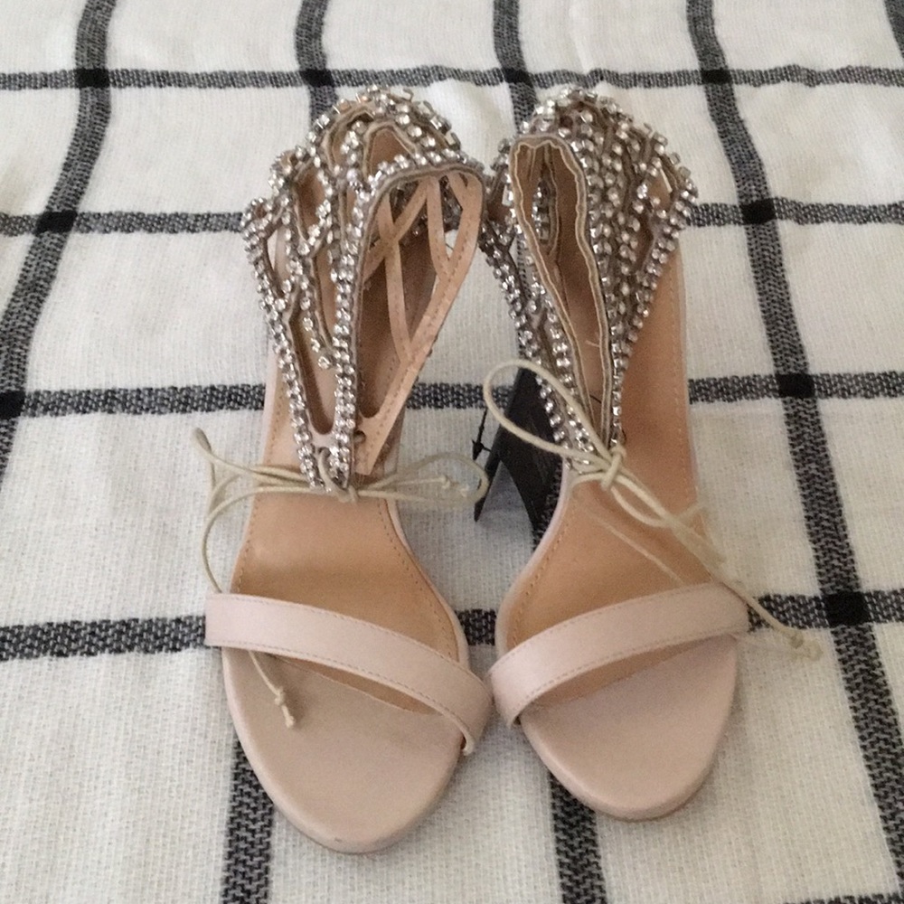 NEW Express Nude Jeweled Shoes Size 7